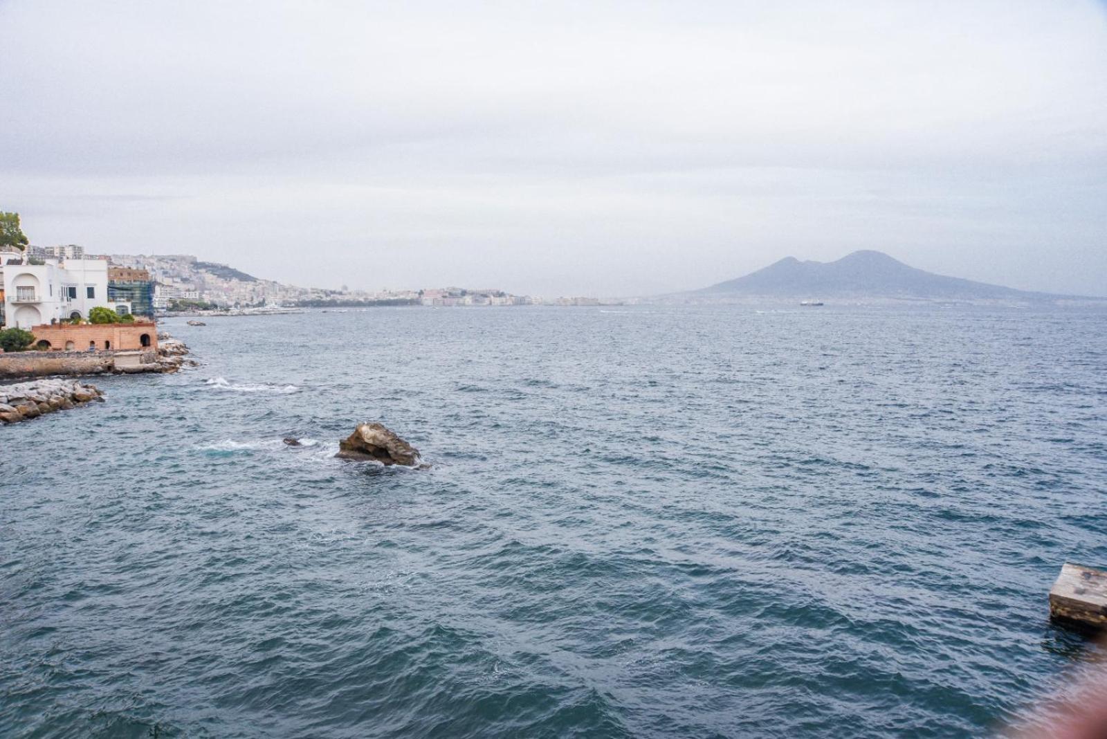 Appartement La Casa Sul Mare à Naples Extérieur photo